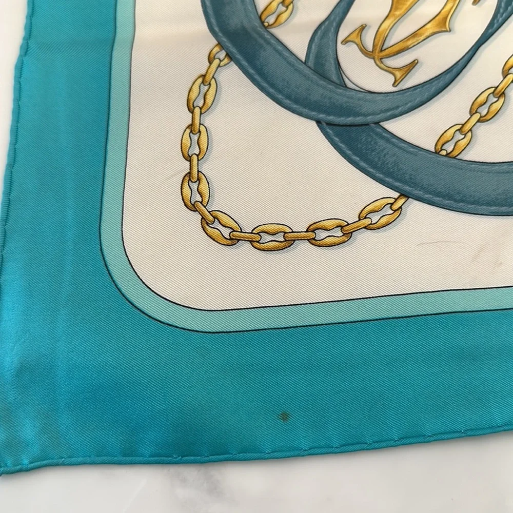 🎊BLACK FRIDAY DEAL🎊 Pre- loved CARTIER silk scarf - Picture 5 of 5